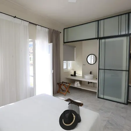 Oiko Mini Hotel Ermoupoli