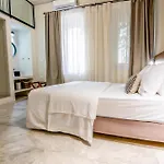 Oiko Mini Hotell Ermoupoli
