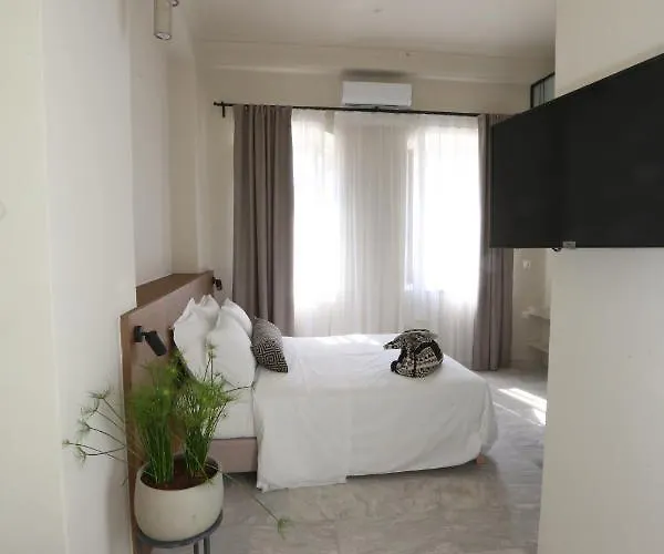 Hotell Oiko Mini Ermoupoli